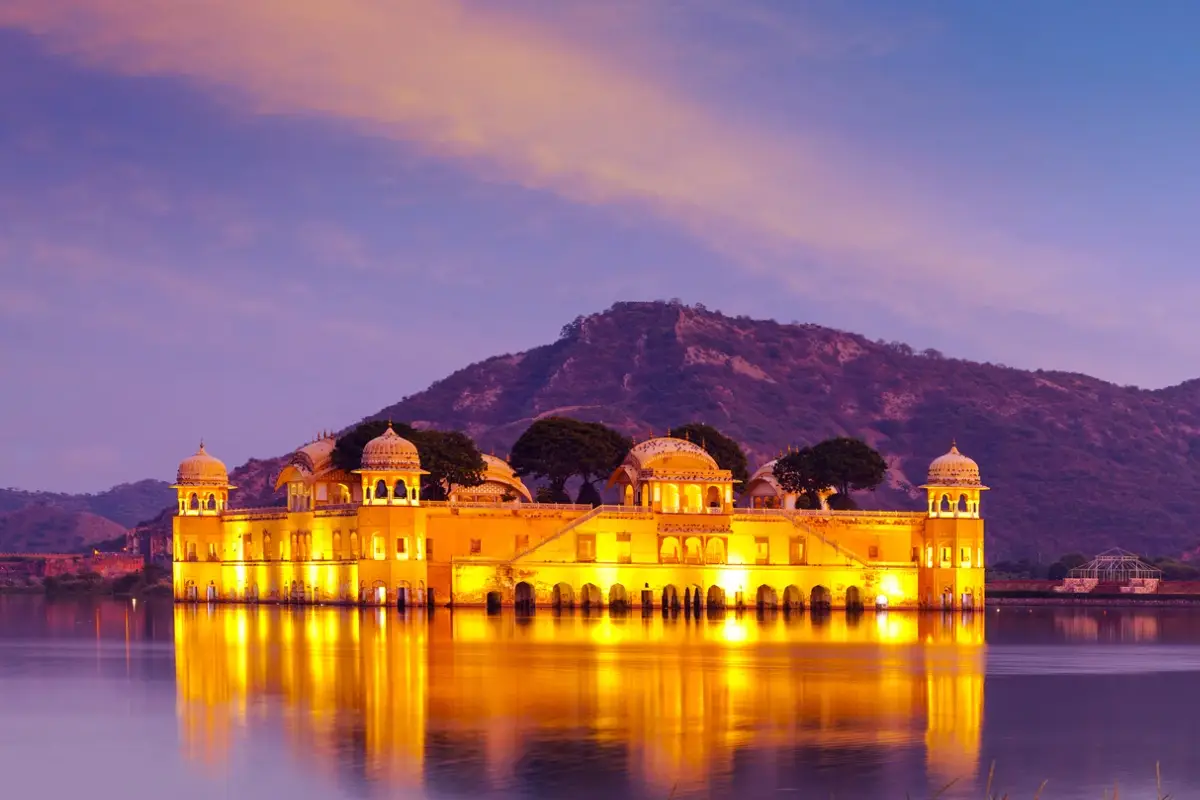Rajasthan Tour Cab